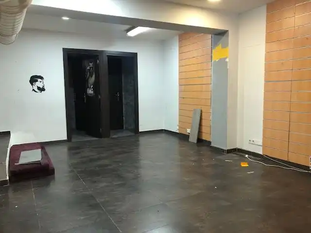 Local comercial en venda a Calle de Arias, imagen 9