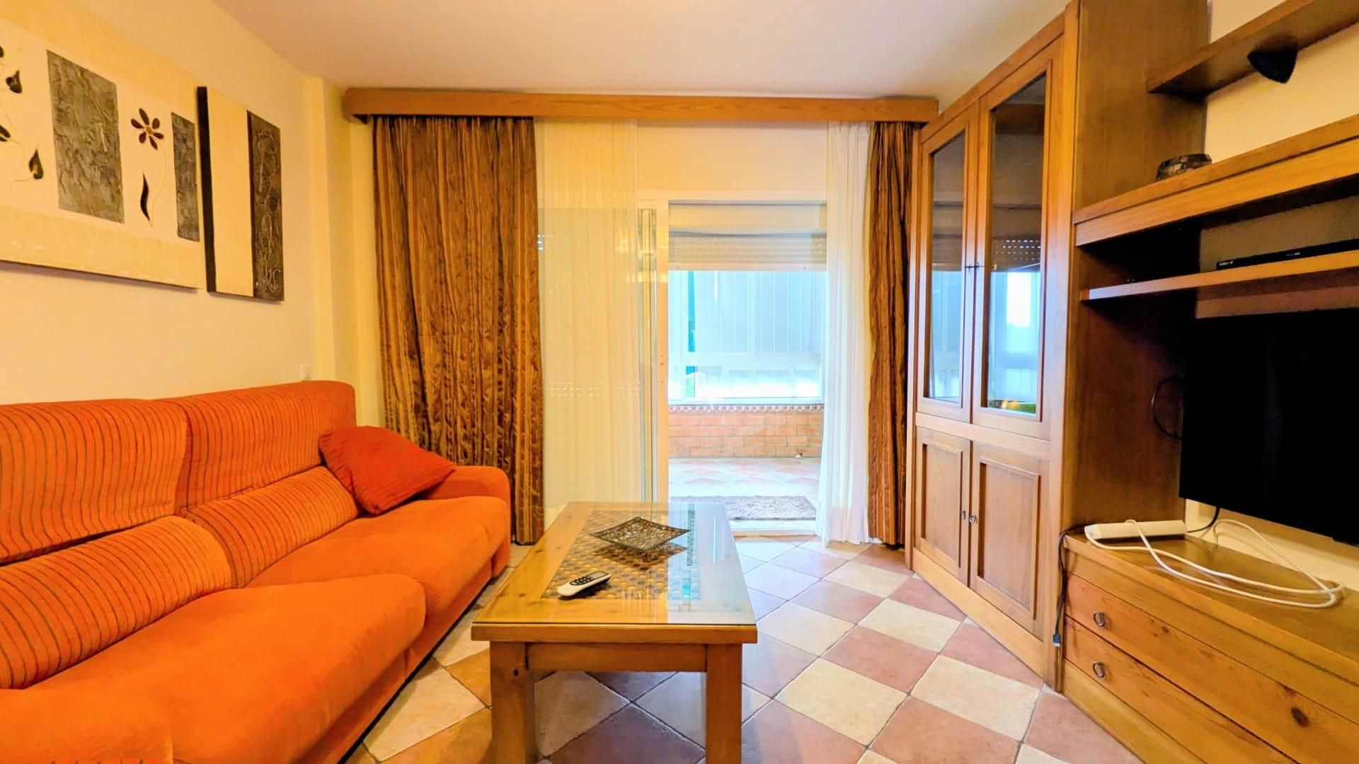 Living room of Flat to rent in Fuengirola  with Air Conditioner, Heating and Terrace