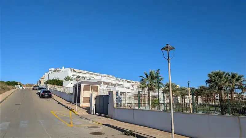 Vista exterior de Casa adosada en venta en Las Escobetas