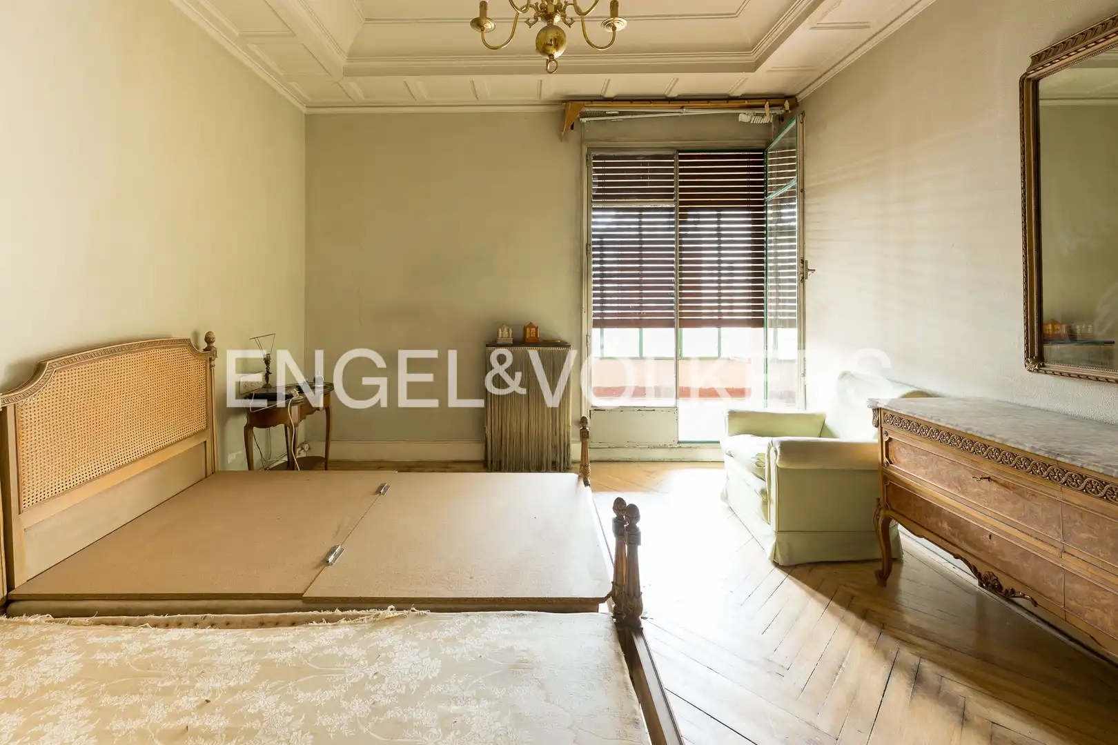 Schlafzimmer von Wohnung zum Verkauf in Madrid mit Heizung, Parkett und Abstellraum