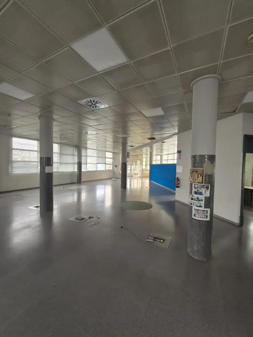 Gebäude zur Miete in Tomares