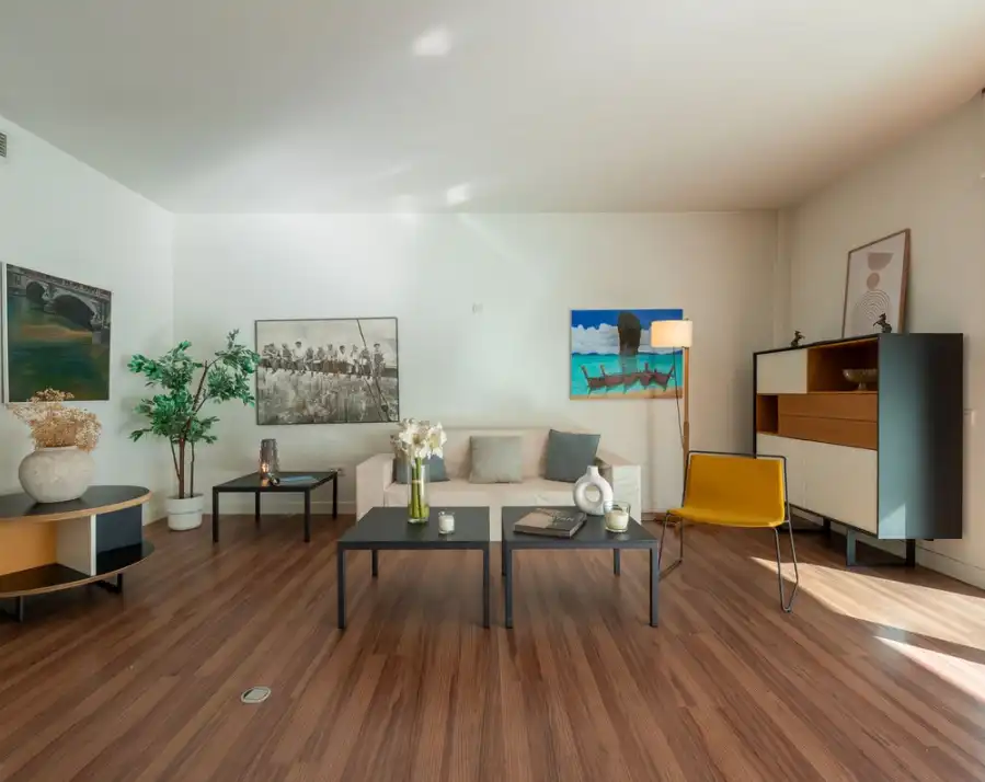 Sala de estar de Piso en venta en Marbella con Trastero, Amueblado y Horno