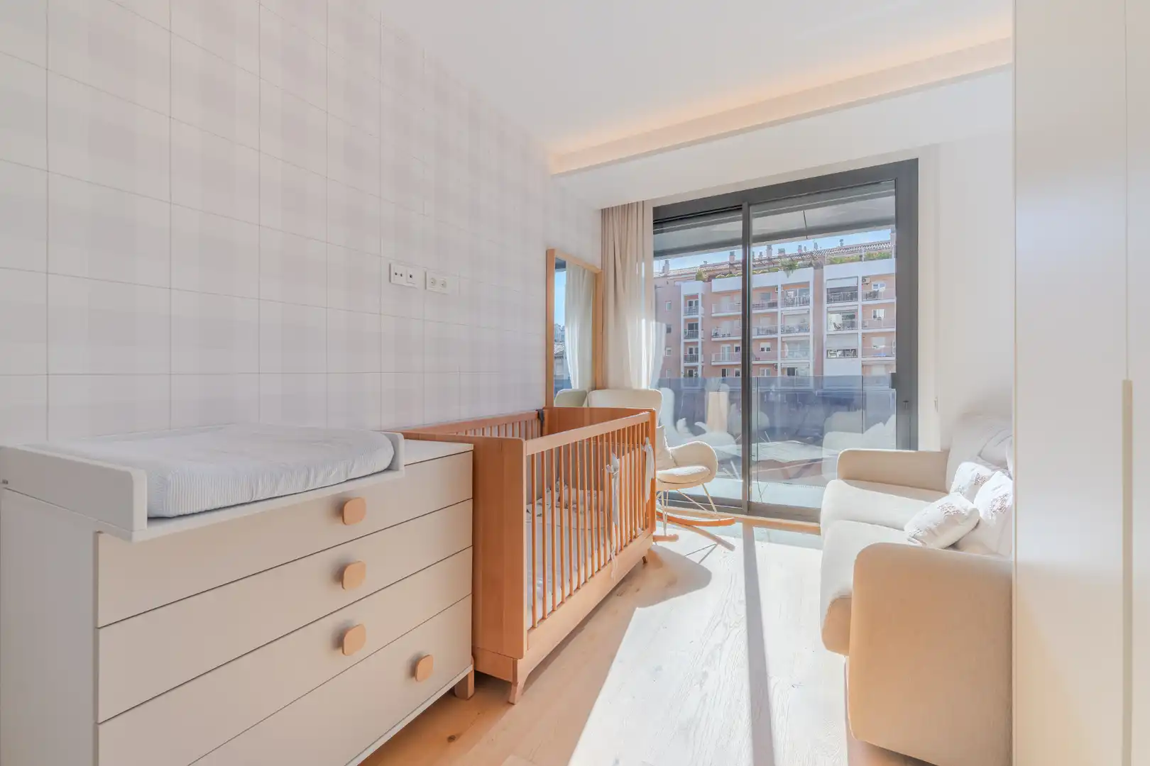 Bedroom of Flat for sale in Girona  with Air Conditioner, Heating and Parquet flooring