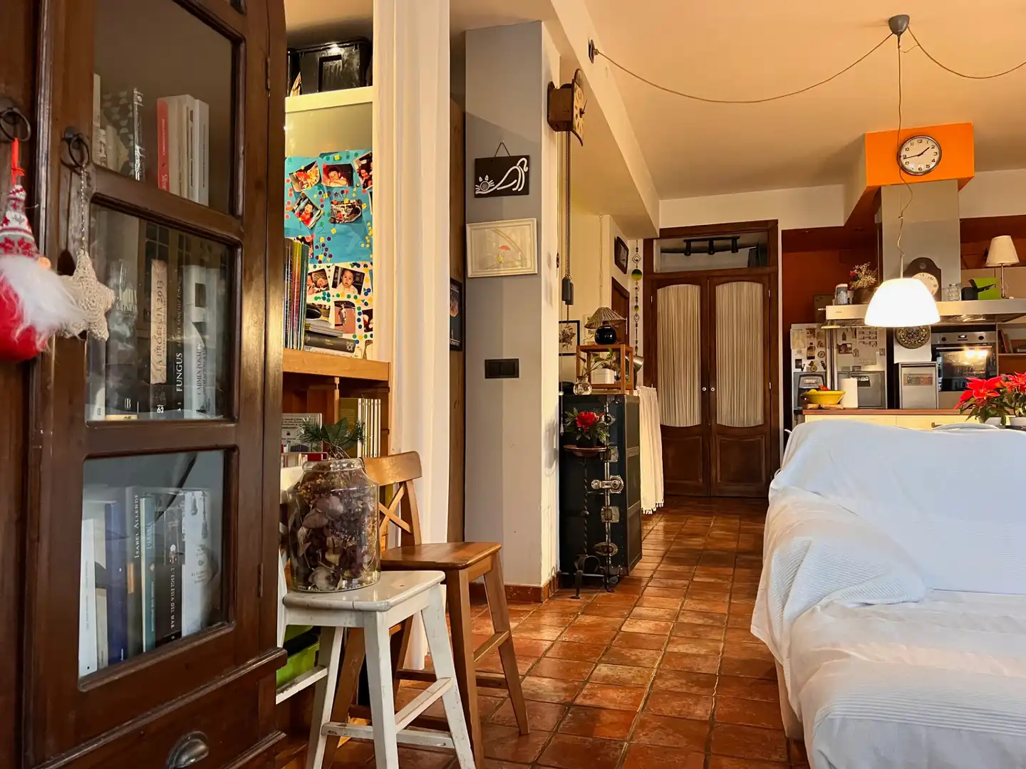 Schlafzimmer von Erdgeschoss zum Verkauf in Vilassar de Dalt mit Klimaanlage, Terrasse und Ofen