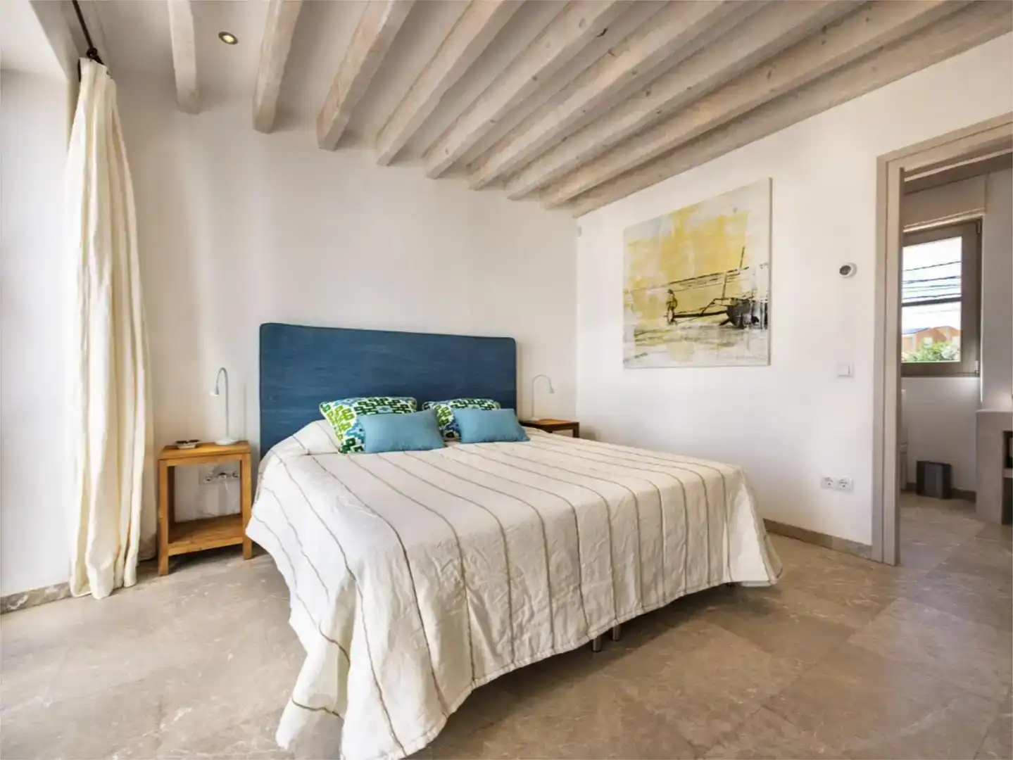 Dormitori de Pis en venda en Alcúdia amb Aire condicionat, Jardí privat i Parquet