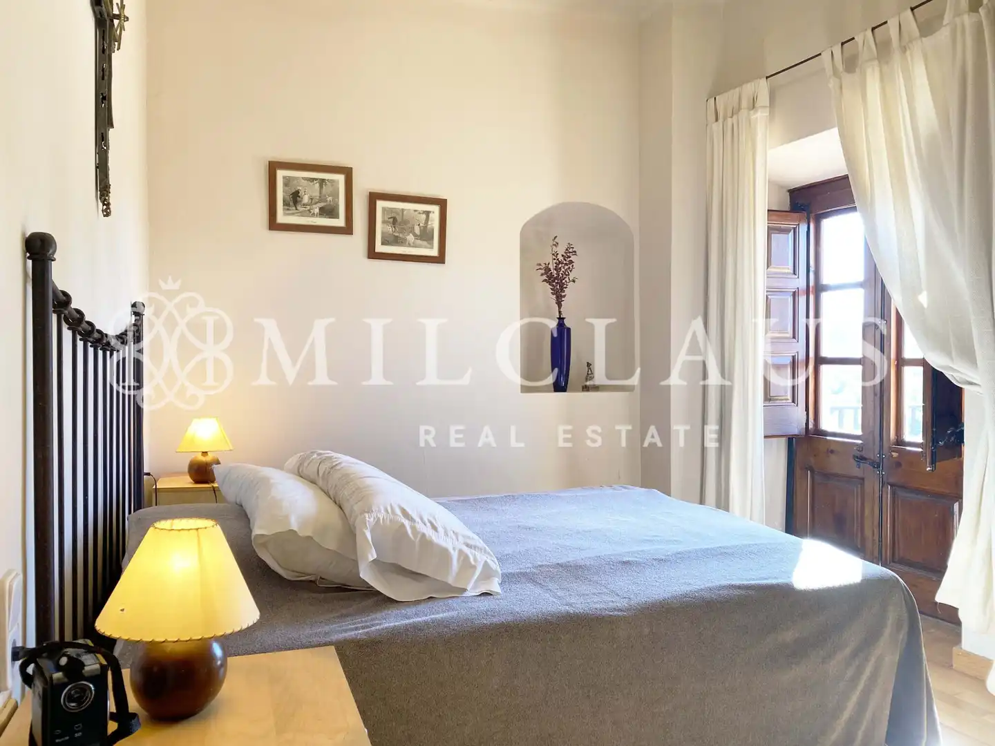 Dormitori de Finca rústica en venda en Talamanca amb Aire condicionat, Calefacció i Jardí privat