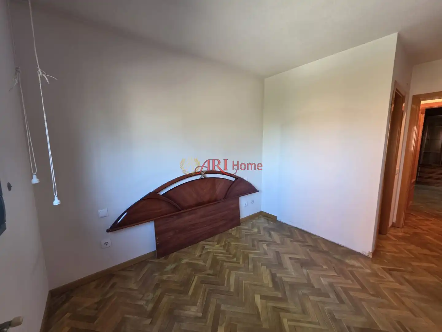Bedroom of Flat for sale in Fuenlabrada  with Air Conditioner, Heating and Swimming Pool
