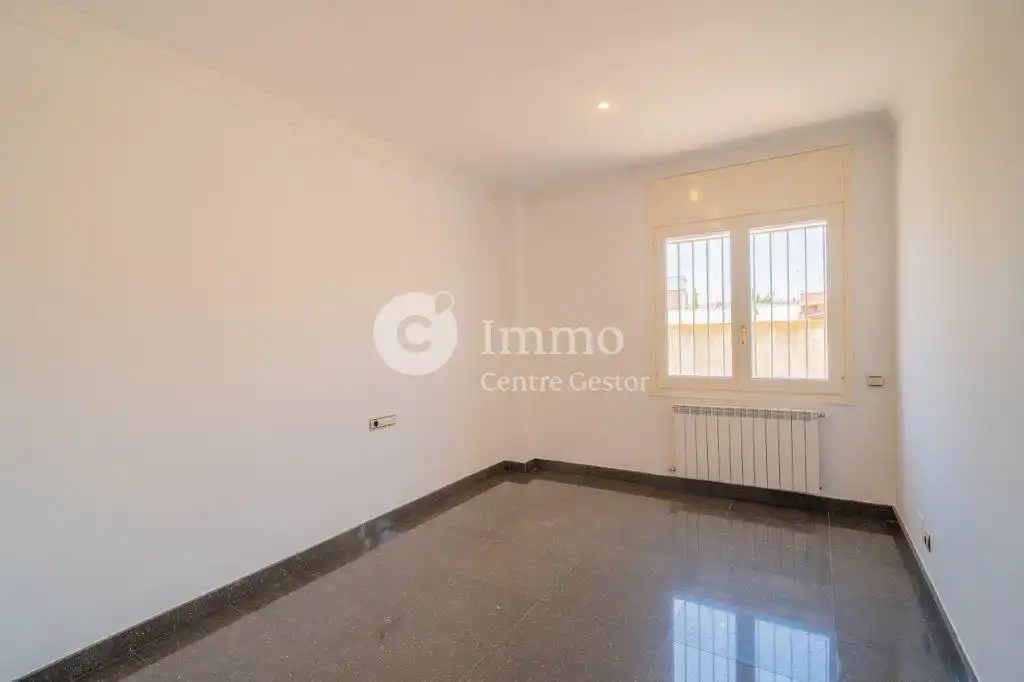 Bedroom of Houses for sale in Fondarella  with Heating, Private garden and Swimming Pool