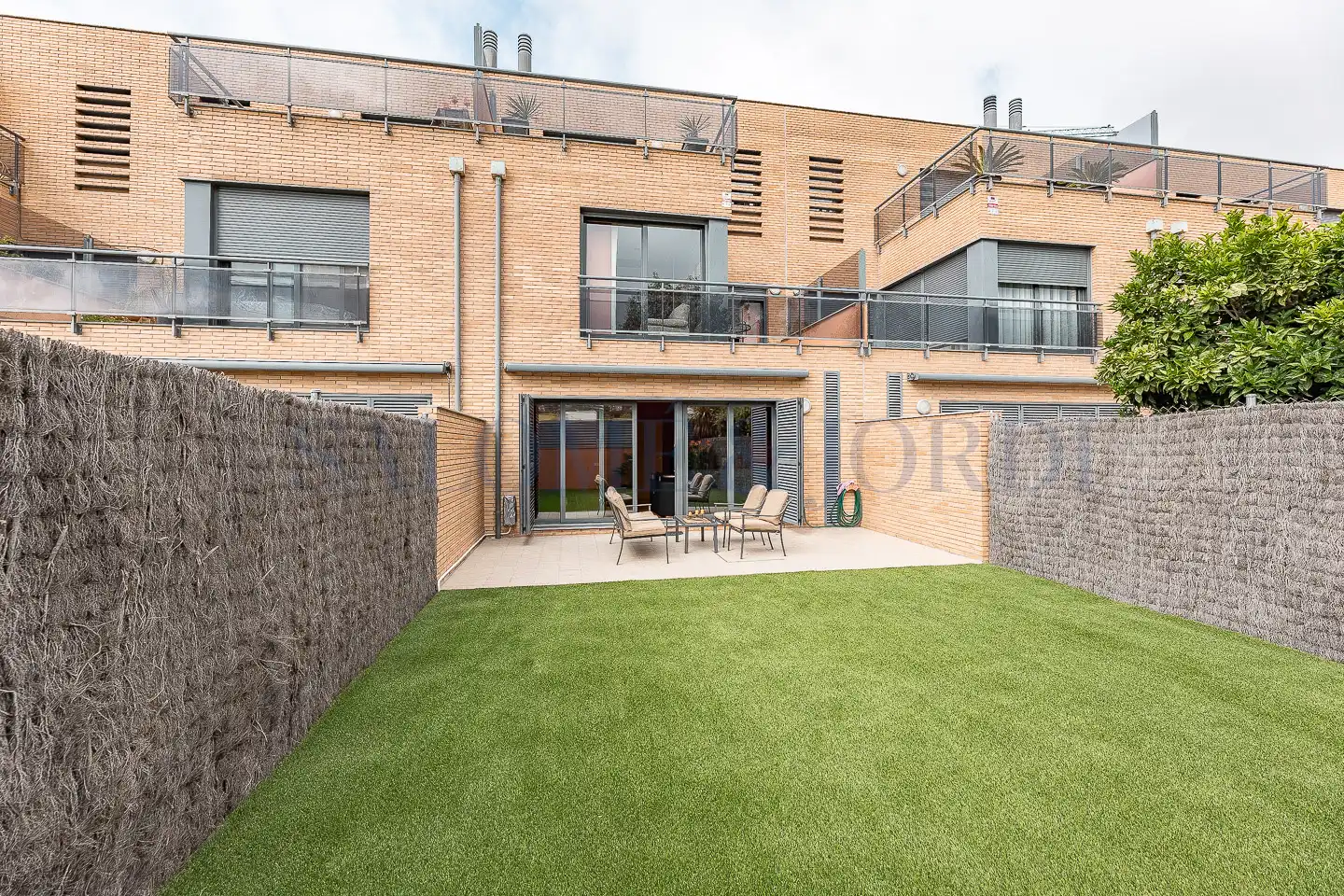 Terrassa de Casa adosada en venda en Cabrils amb Aire condicionat, Calefacció i Jardí privat