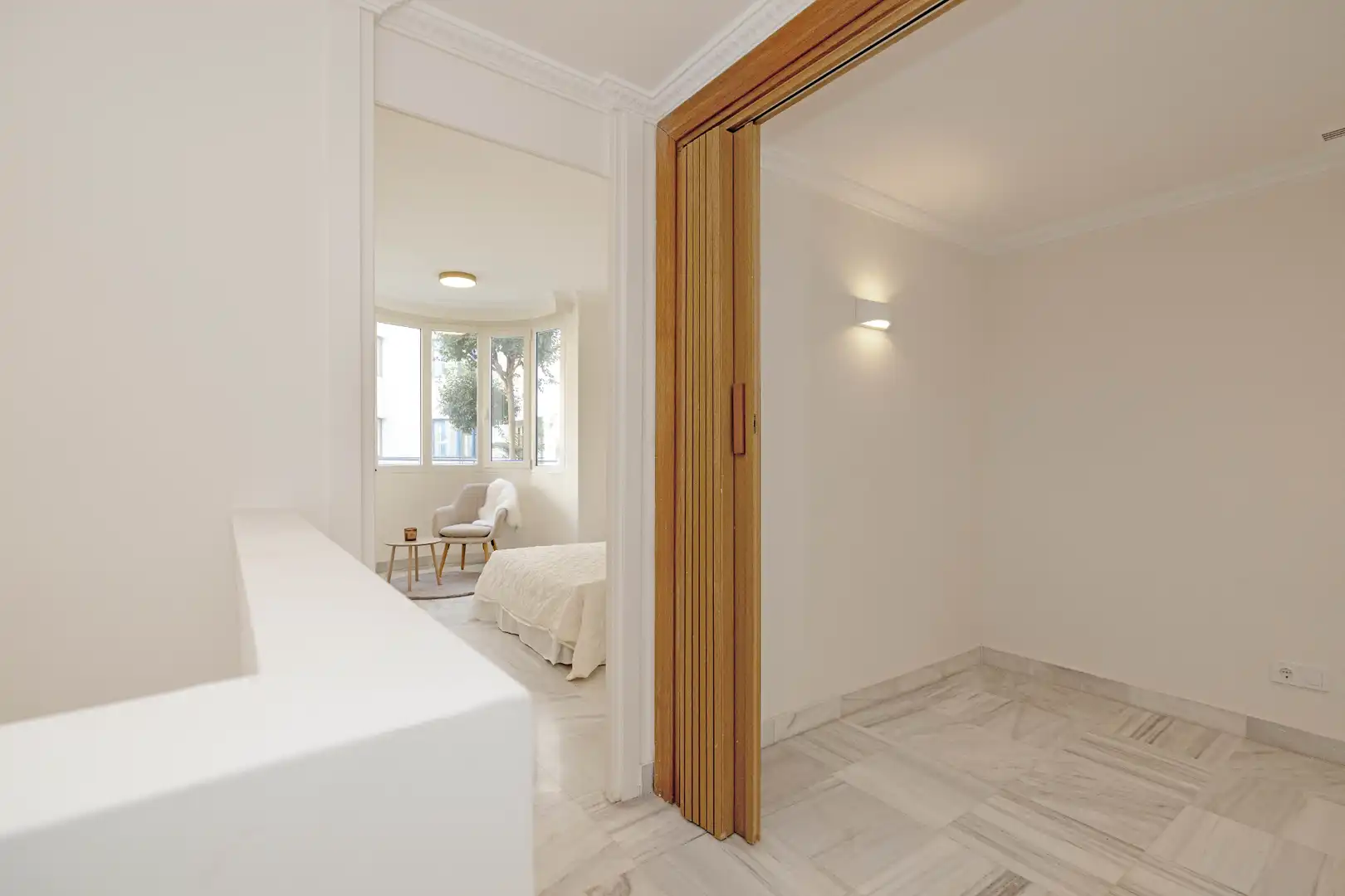 Schlafzimmer von Erdgeschoss zum Verkauf in Marbella mit Klimaanlage, Heizung und Terrasse