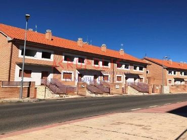 Casa en venda a Valdefresno