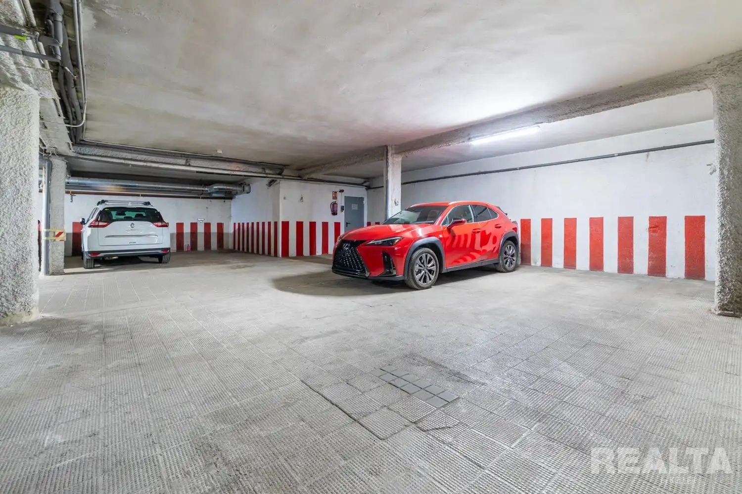 Parkplatz von Wohnungen zum Verkauf in Madrid mit Heizung und Parkett