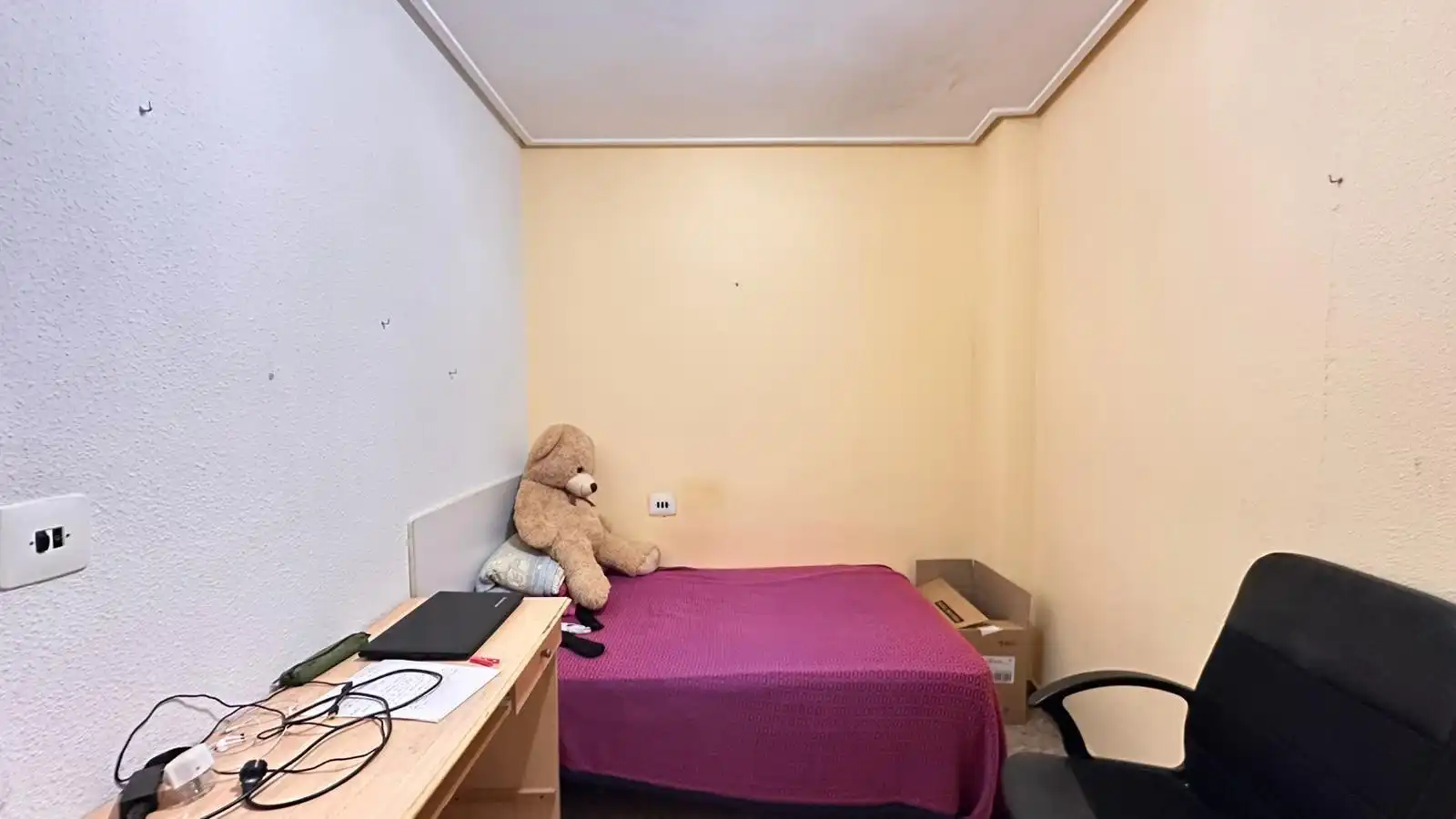 Bedroom of Houses for sale in Carlet  with Terrace, Storage room and Balcony