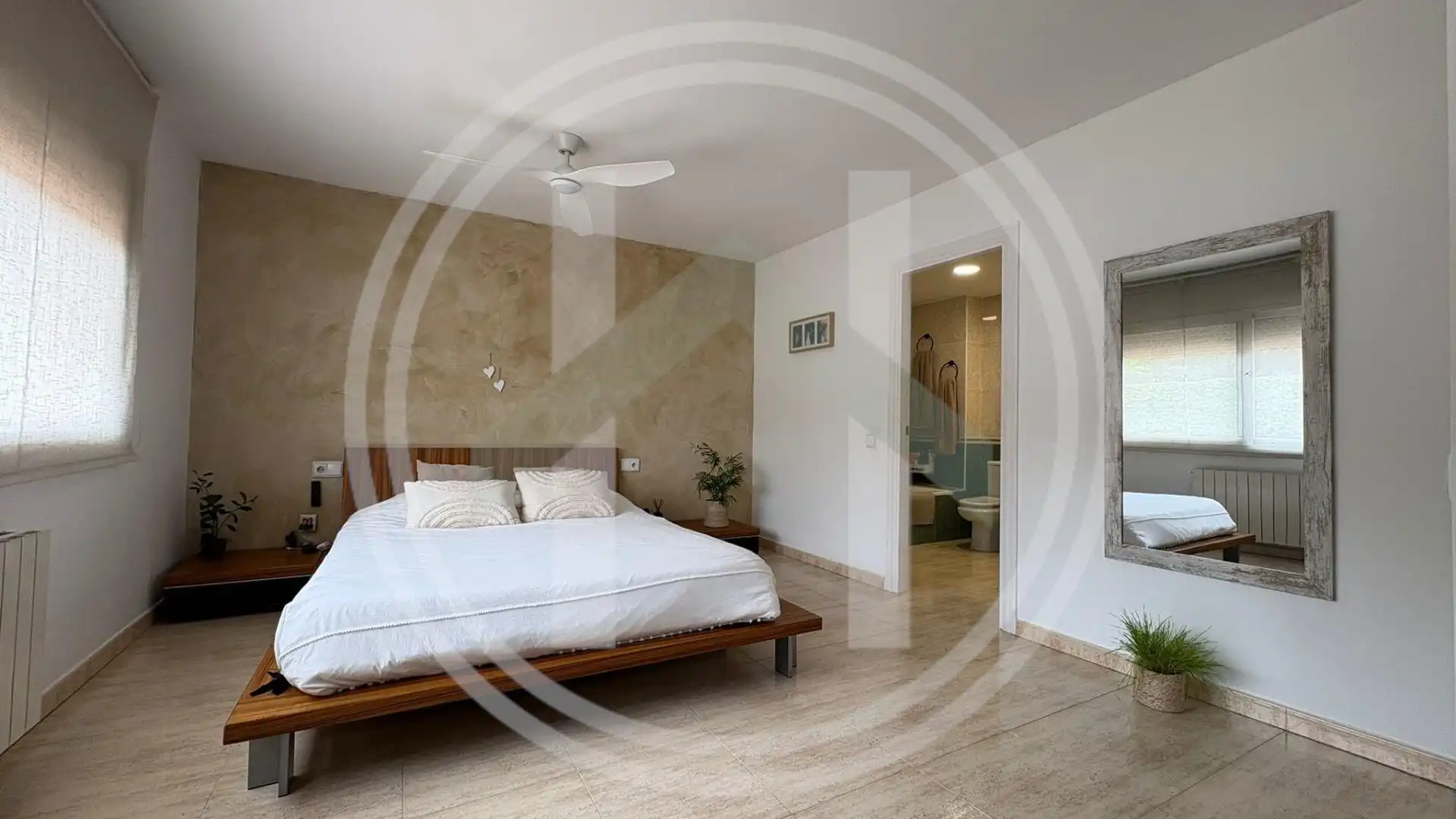 Schlafzimmer von Haus oder Chalet zum Verkauf in Cardedeu mit Heizung, Privatgarten und Terrasse