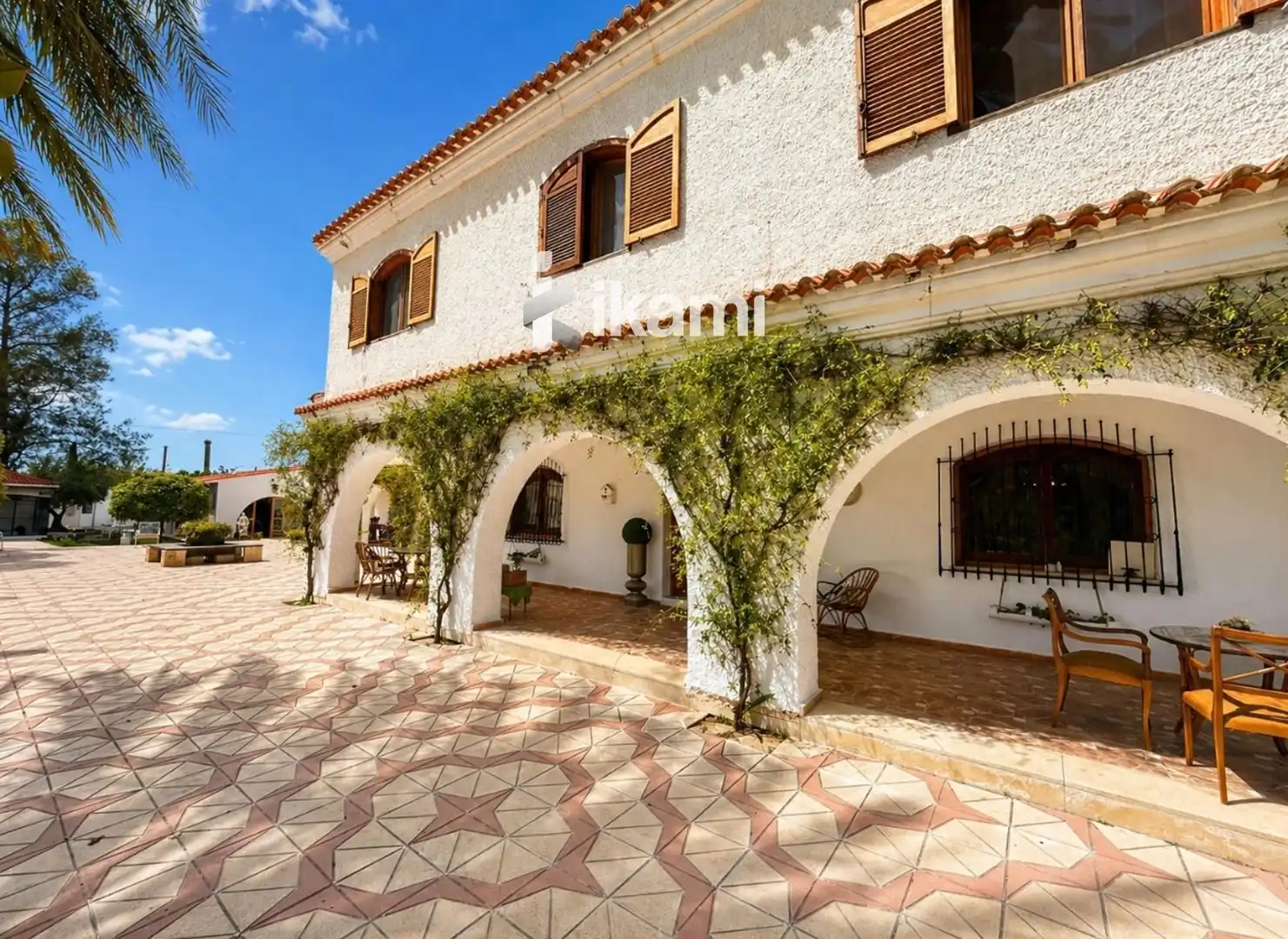 Vista exterior de Casa o chalet en venta en Elda con Calefacción, Trastero y Piscina