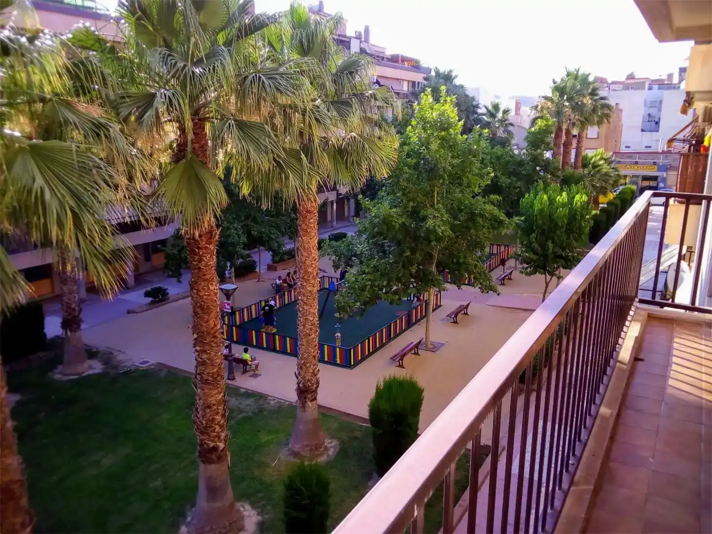 Terraza de Piso de alquiler en Petrer con Aire acondicionado, Parquet y Amueblado