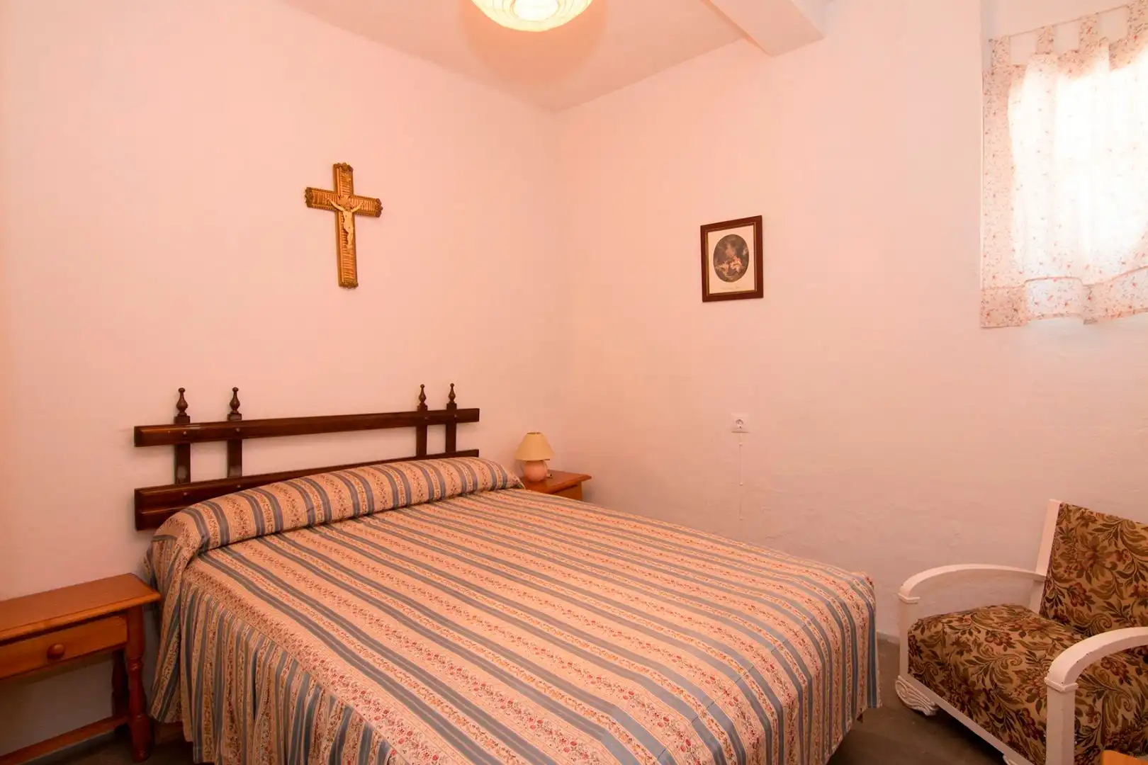 Habitación de Finca rústica en venta en Güéjar Sierra con Terraza, Piscina y Balcón