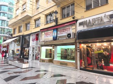 Locale commerciale in affitto a Centro - Ayuntamiento