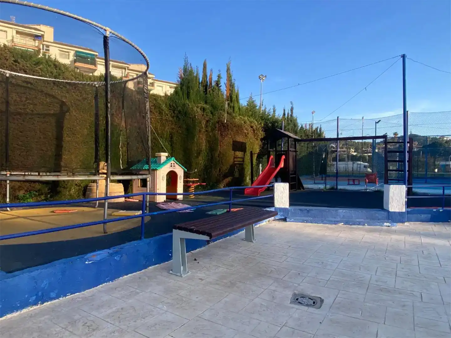 Terrasse von Wohnung zum Verkauf in Calafell mit Klimaanlage, Schwimmbad und Balkon