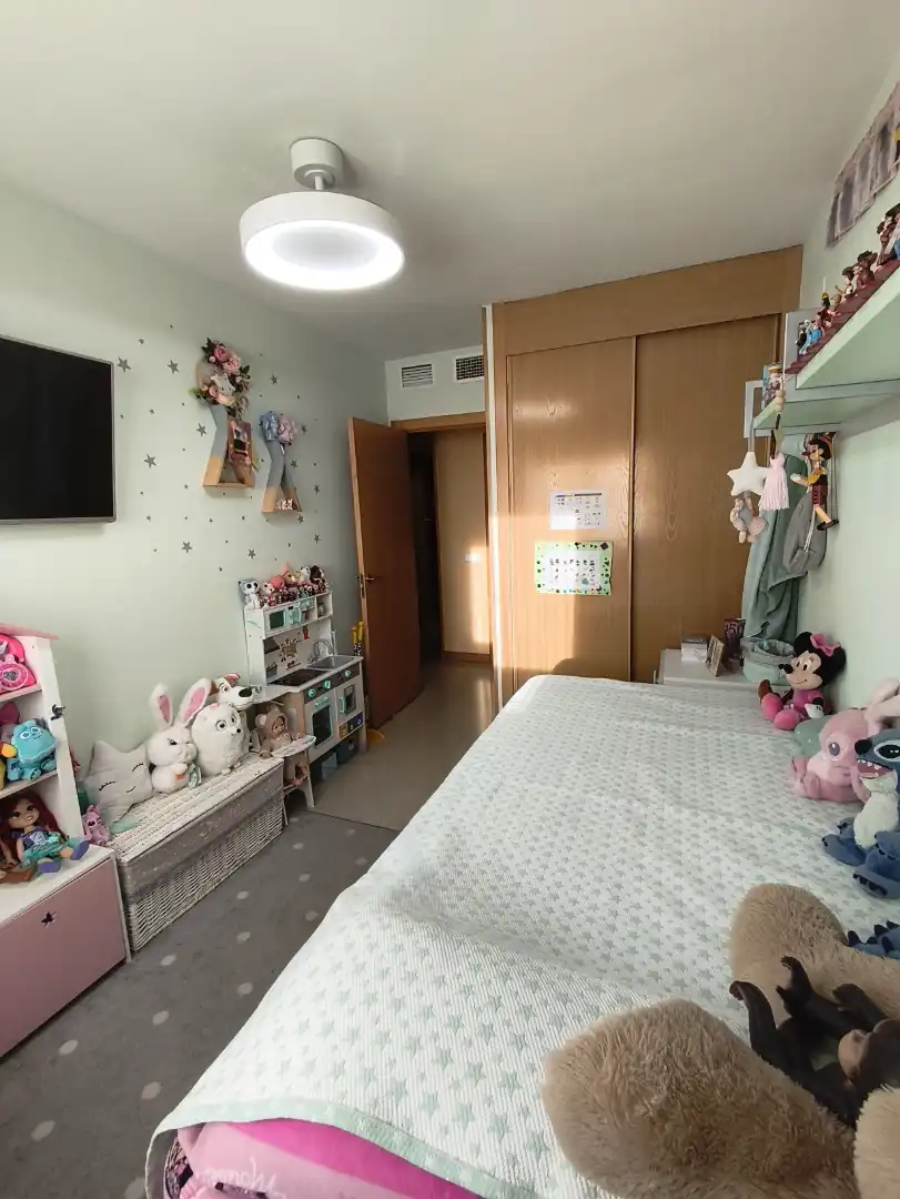 Bedroom of Flat for sale in Parla  with Air Conditioner, Heating and Terrace