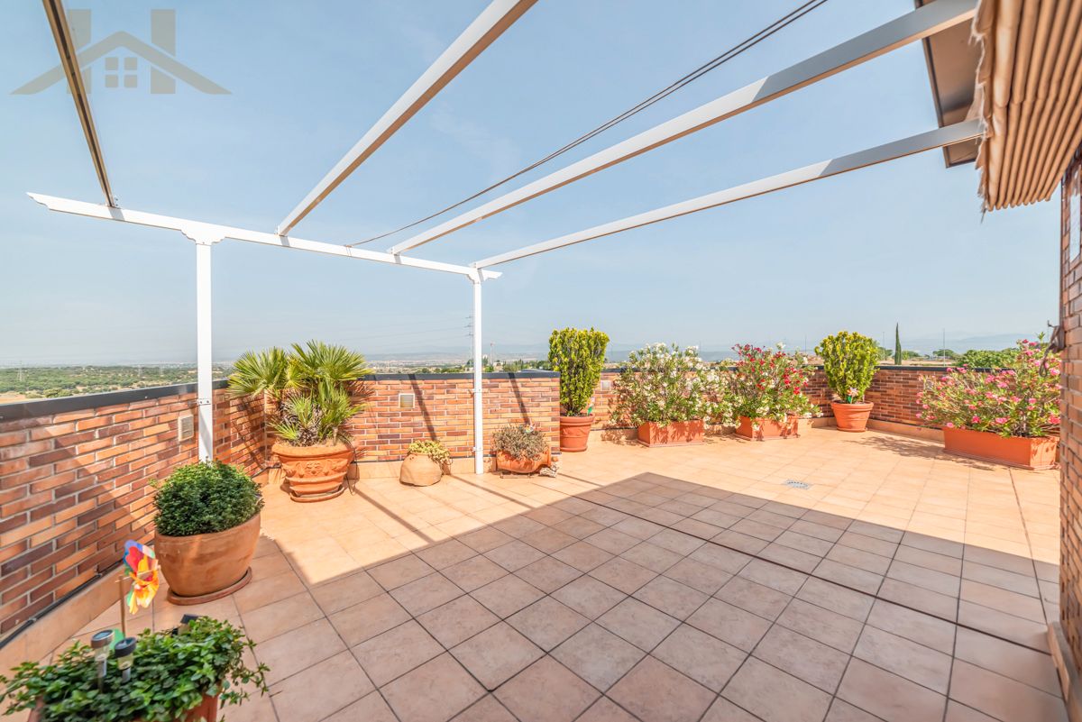 Terrace of Attic for sale in Majadahonda  with Air Conditioner, Heating and Private garden