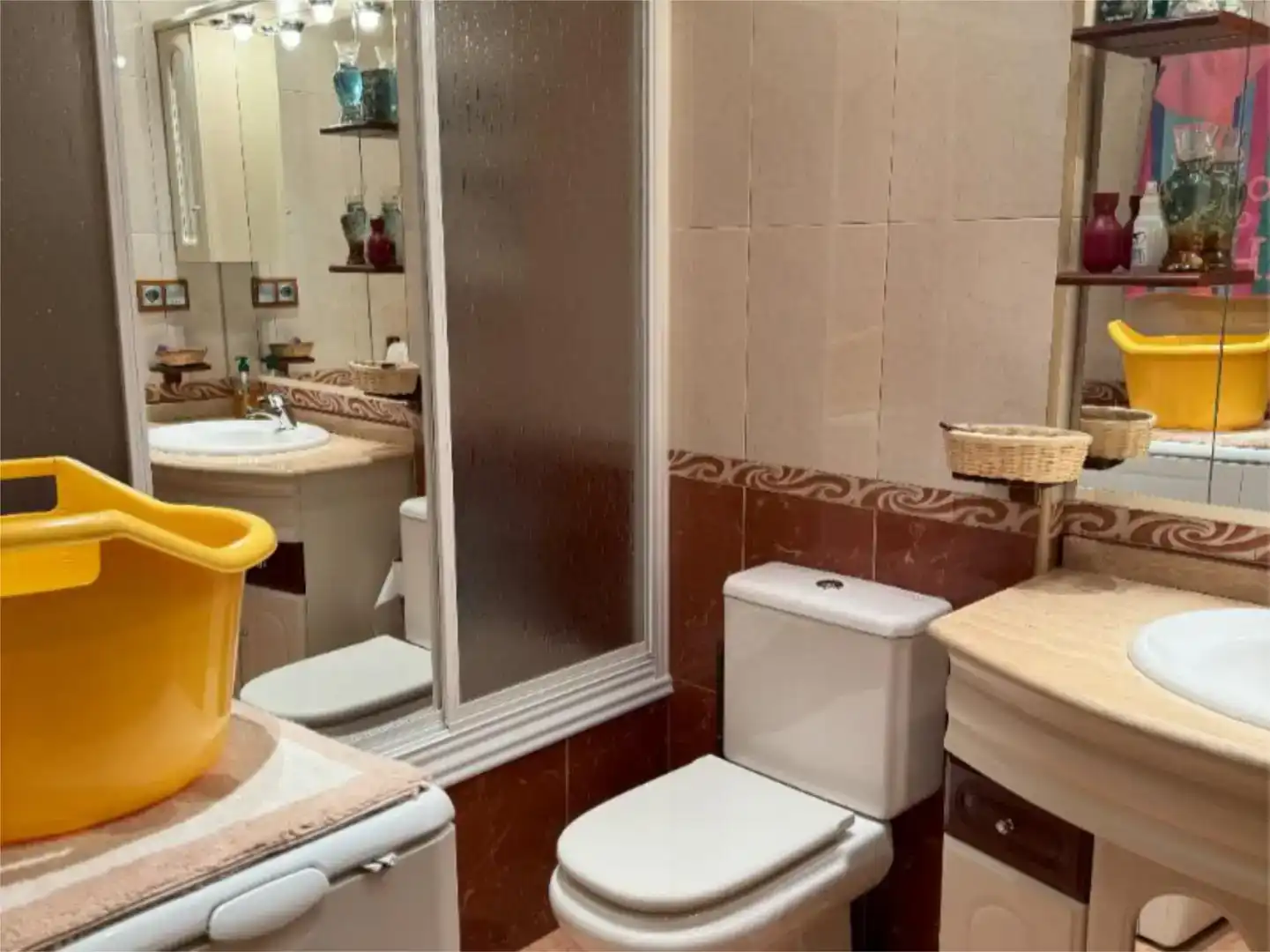 Baño de Piso en venta en Cacabelos con Parquet, Trastero y Amueblado