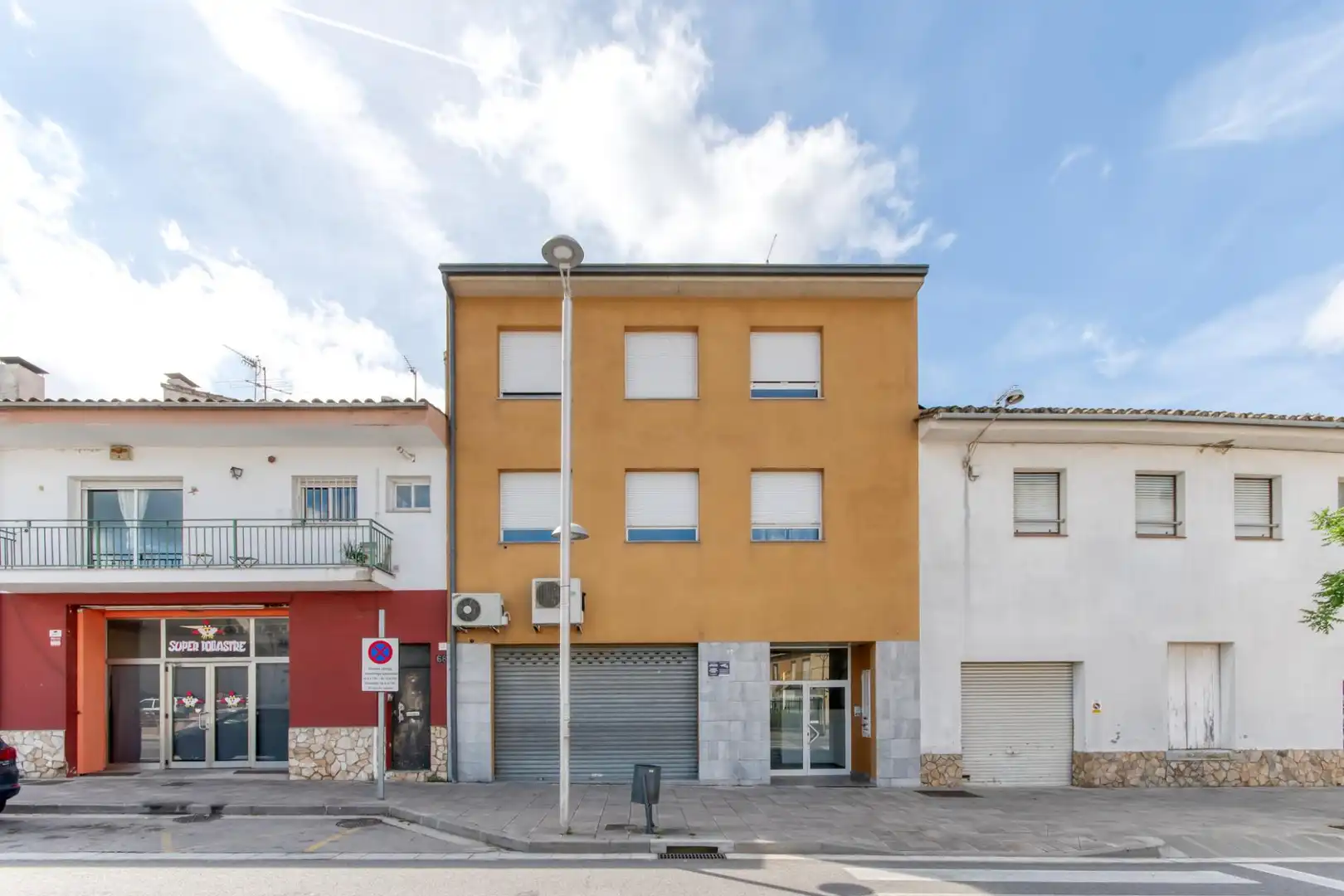 Vista exterior de Pis en venda en Caldes de Malavella amb Calefacció, Terrassa i Traster