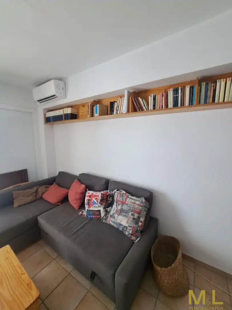Sala de estar de Casa o chalet de alquiler en El Puig de Santa Maria con Aire acondicionado, Jardín privado y Terraza