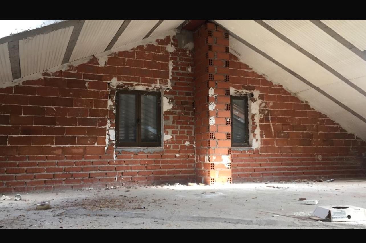 Vista exterior de Casa adosada en venta en San Lorenzo de El Escorial con Terraza y Balcón