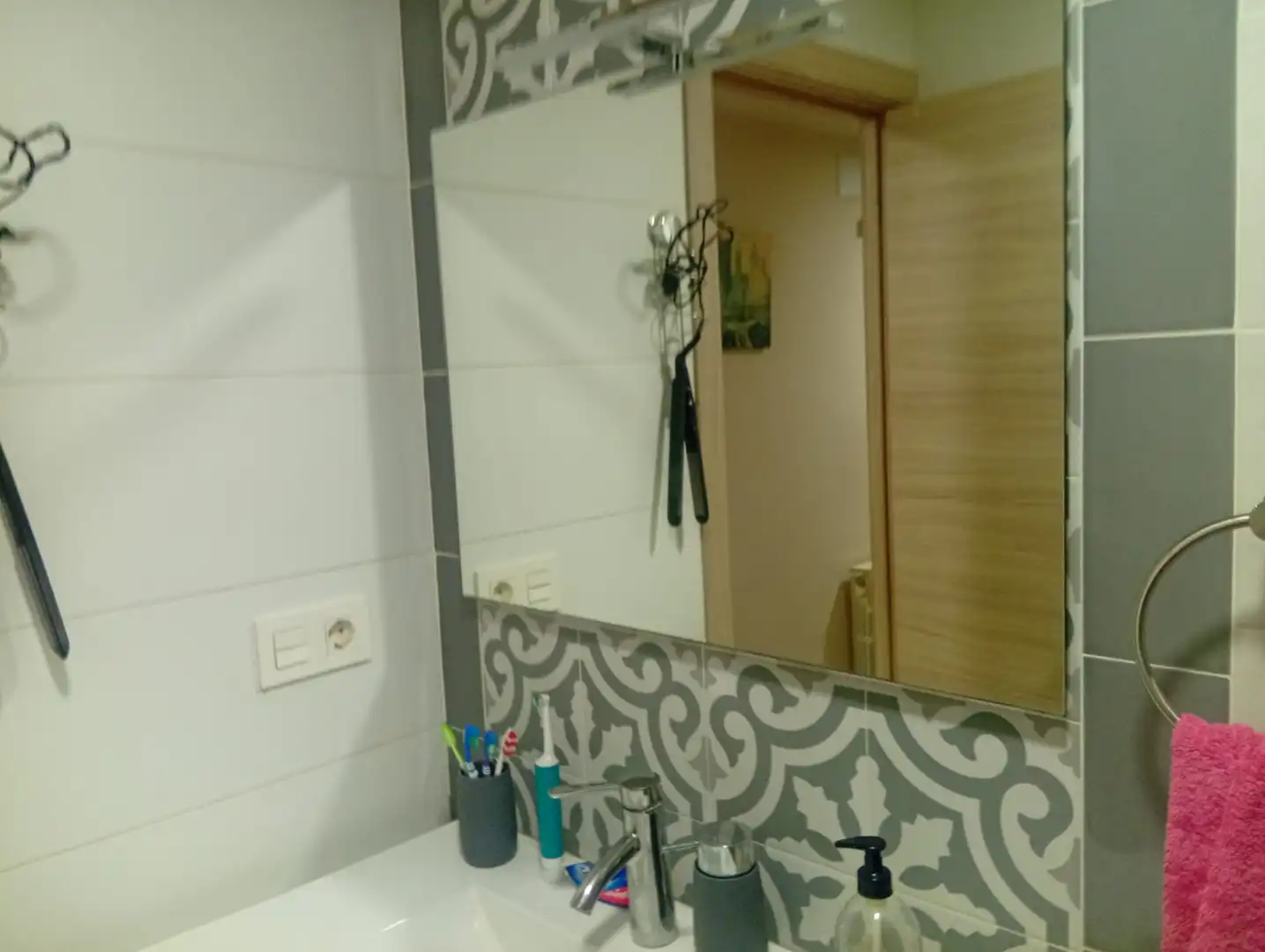 Bathroom of Flat for sale in Cabezón de Pisuerga  with Heating, Parquet flooring and Furnished