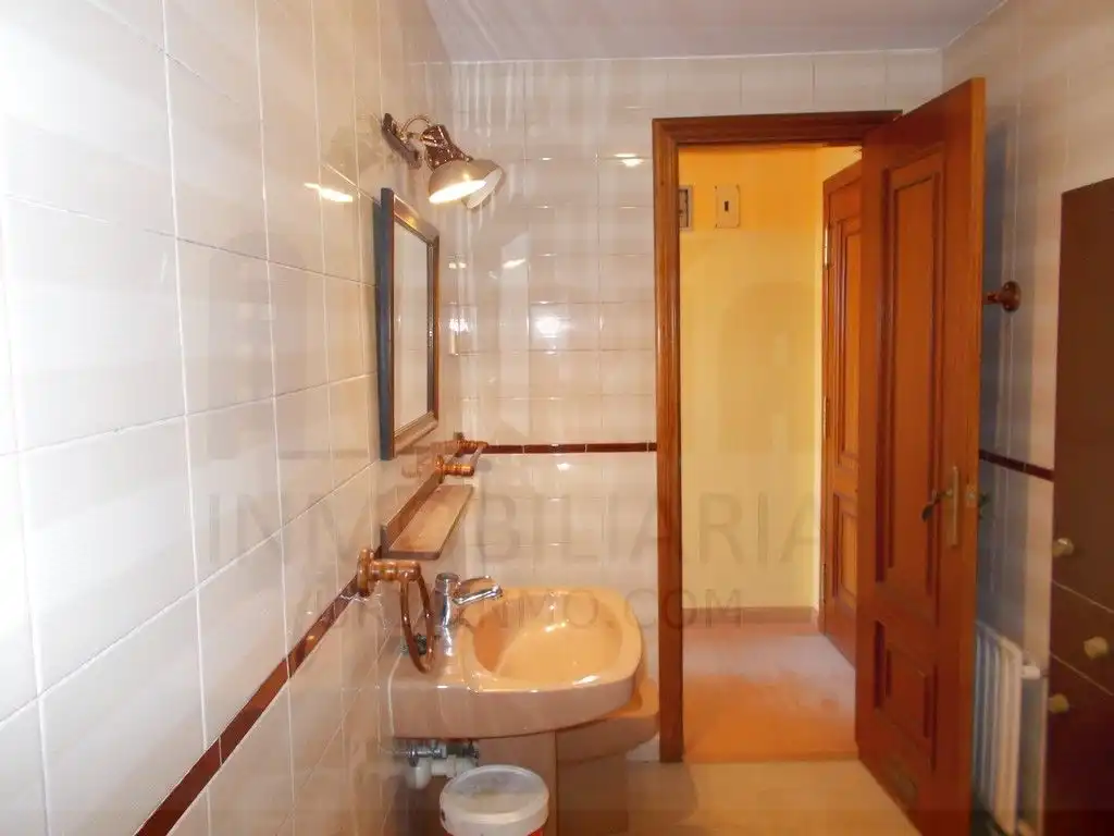 Baño de Apartamento de alquiler en Centro - Casco Histórico