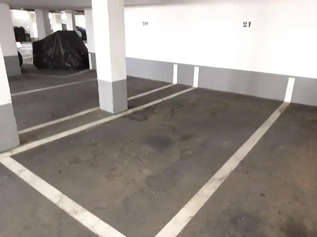 Einzelparkplatz zum Verkauf in Velilla de San Antonio, imagen 7