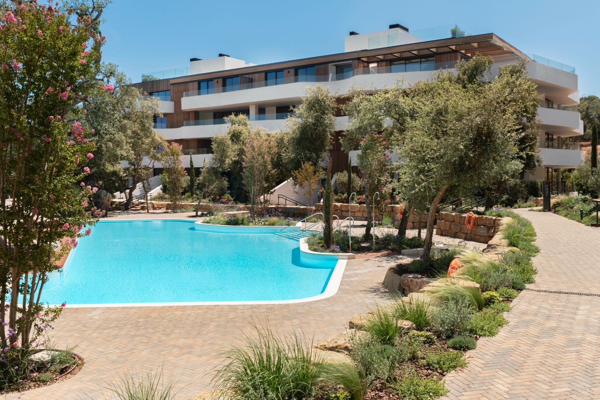 Swimming pool of Apartment for sale in Sotogrande  with Air Conditioner, Heating and Terrace