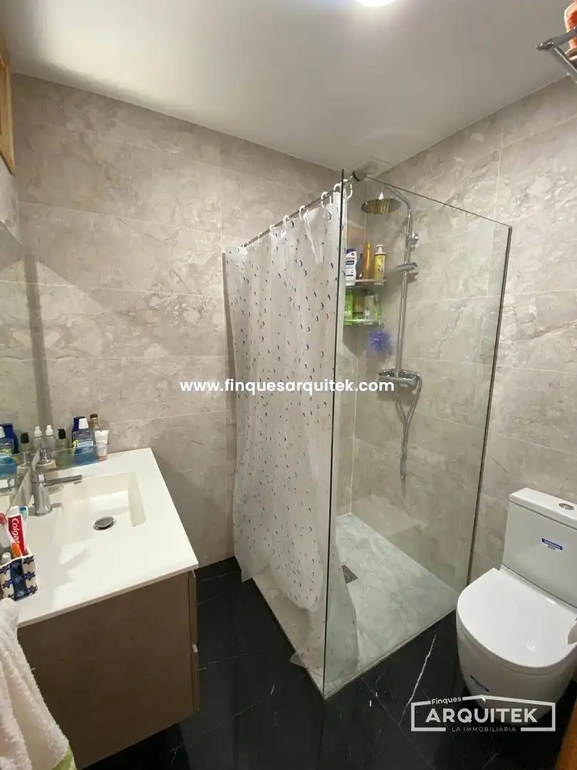 Casa adosada en venta en Rosselló