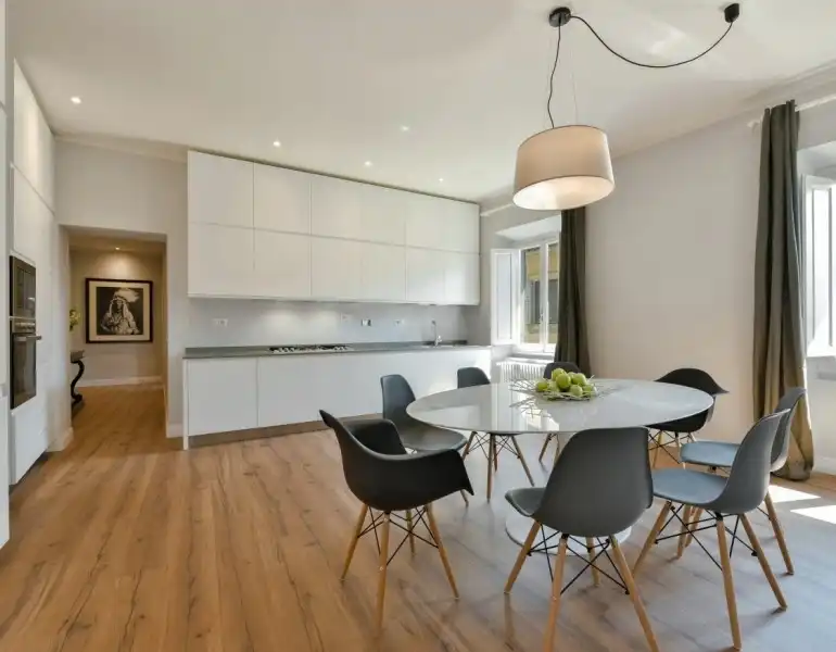 Cuina de Apartament de lloguer en Zaragoza amb Aire condicionat, Calefacció i Moblat