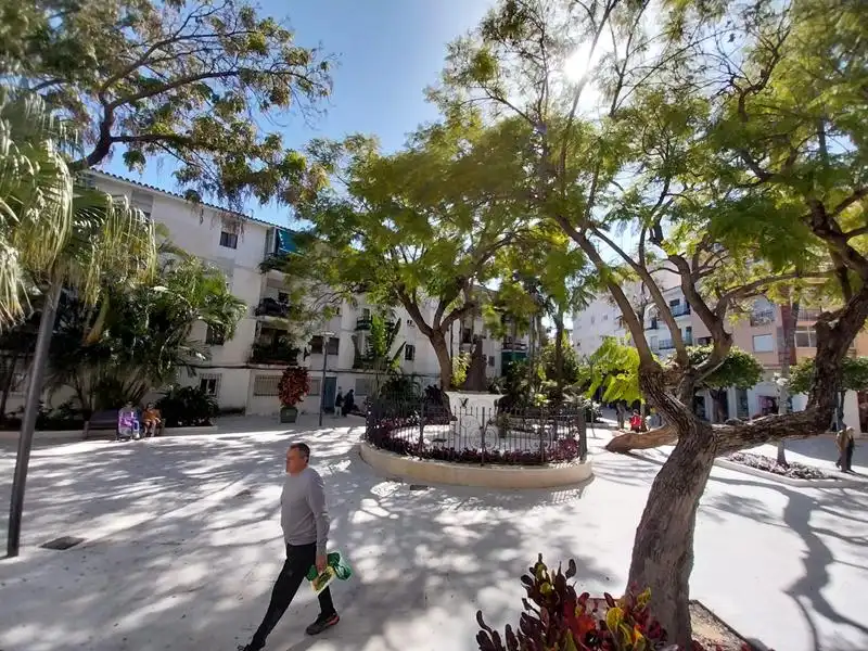 Vista exterior de Pis en venda en Estepona amb Terrassa