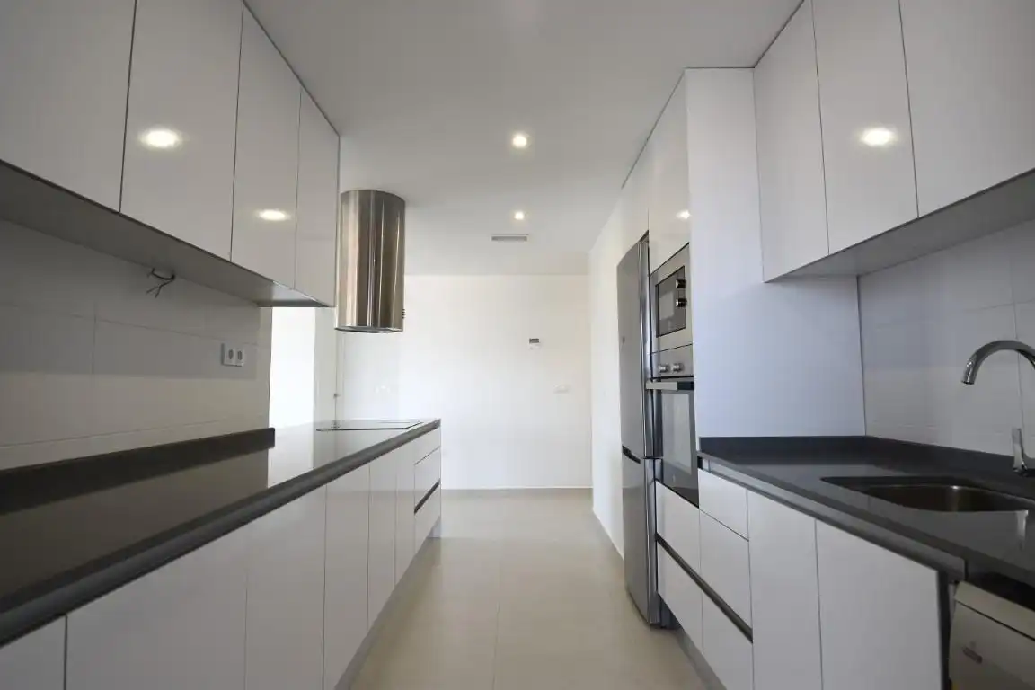 Cocina de Ático en venta en San Miguel de Salinas con Aire acondicionado, Calefacción y Terraza