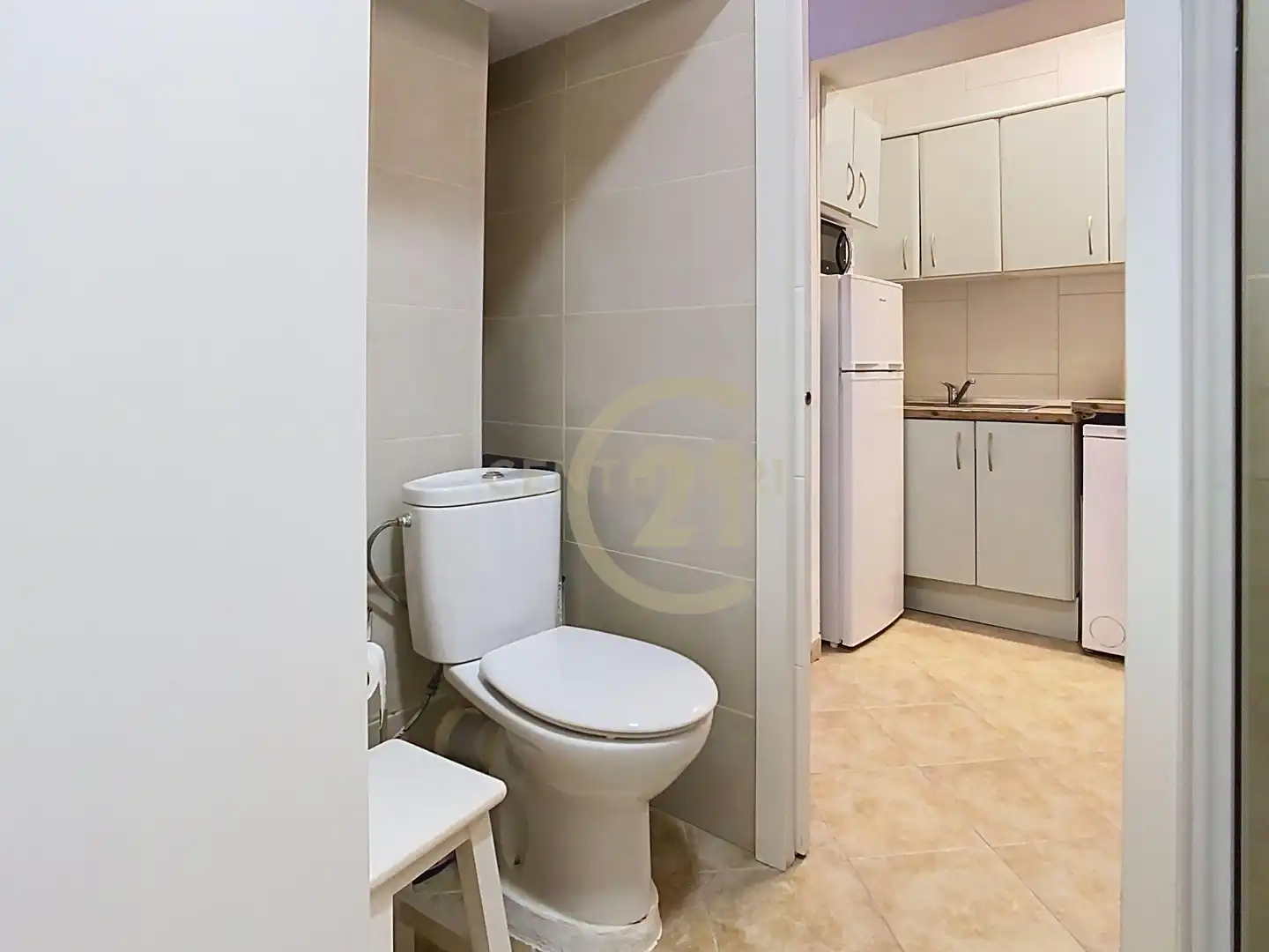 Baño de Apartamento de alquiler en Benalmádena con Aire acondicionado, Piscina y Microondas
