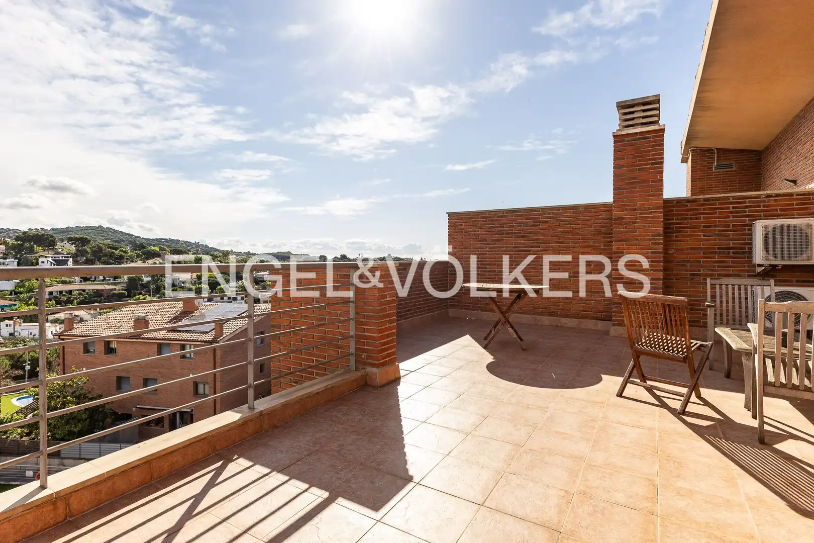 Terraza de Casa adosada de alquiler en Tiana con Aire acondicionado, Calefacción y Jardín privado