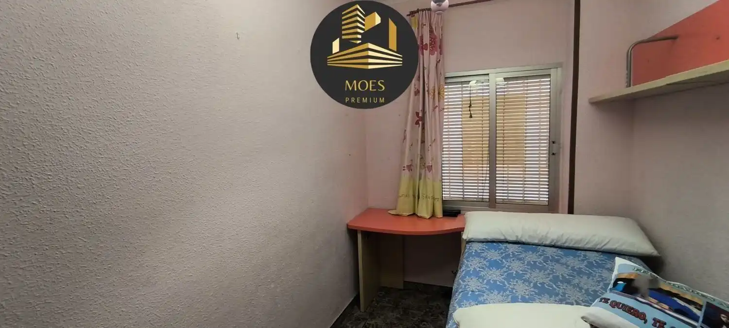 Bedroom of Flat for rent in Linares  with Air Conditioner, Heating and Balcony