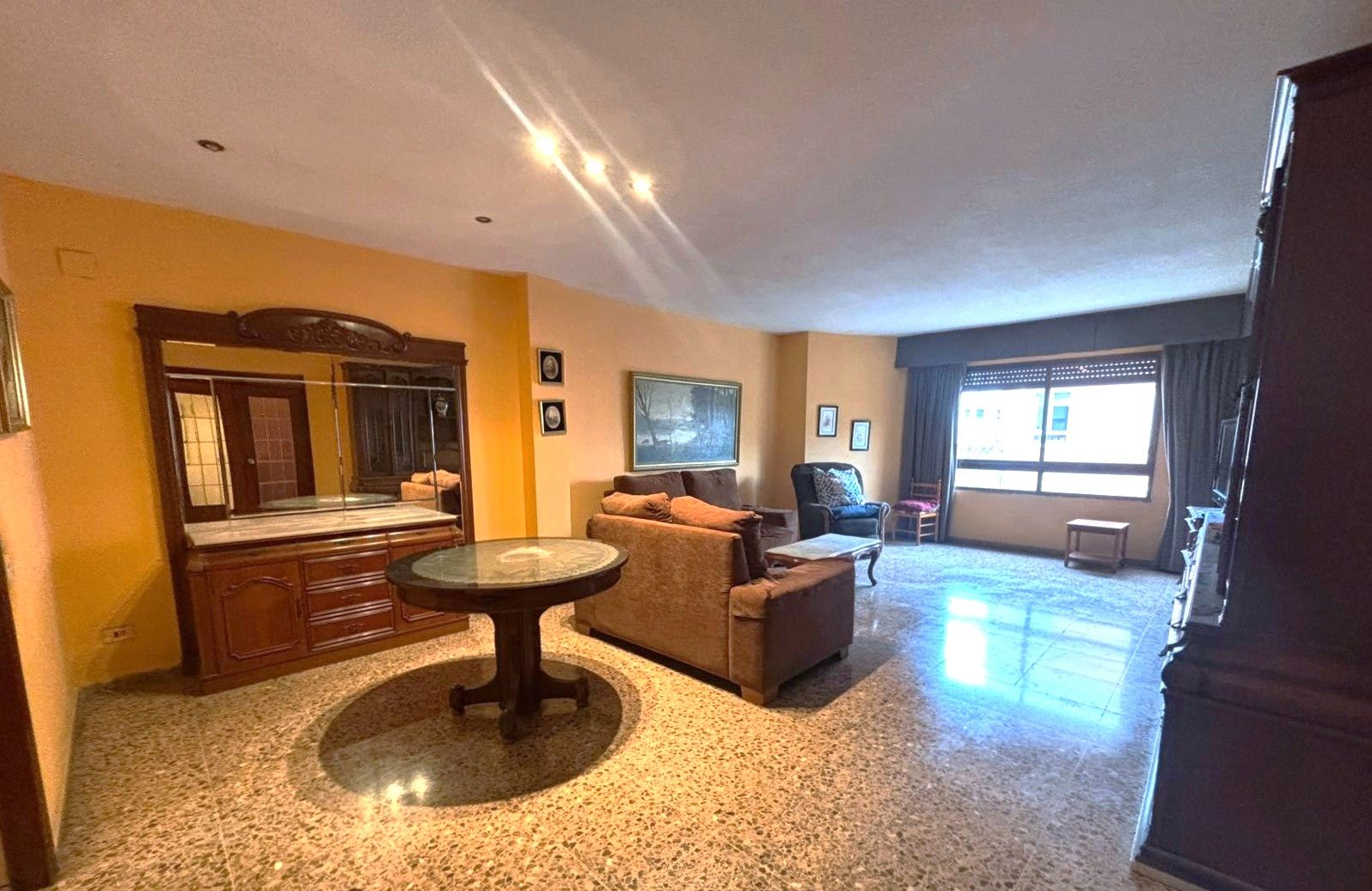 Living room of Flat for sale in  Valencia Capital  with Furnished, Balcony and Internet