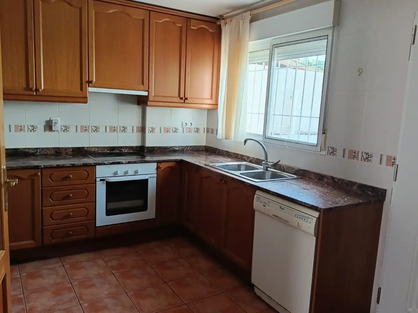 Kitchen of Detached homes for sale in Almazora / Almassora  with Air Conditioner and Community pool