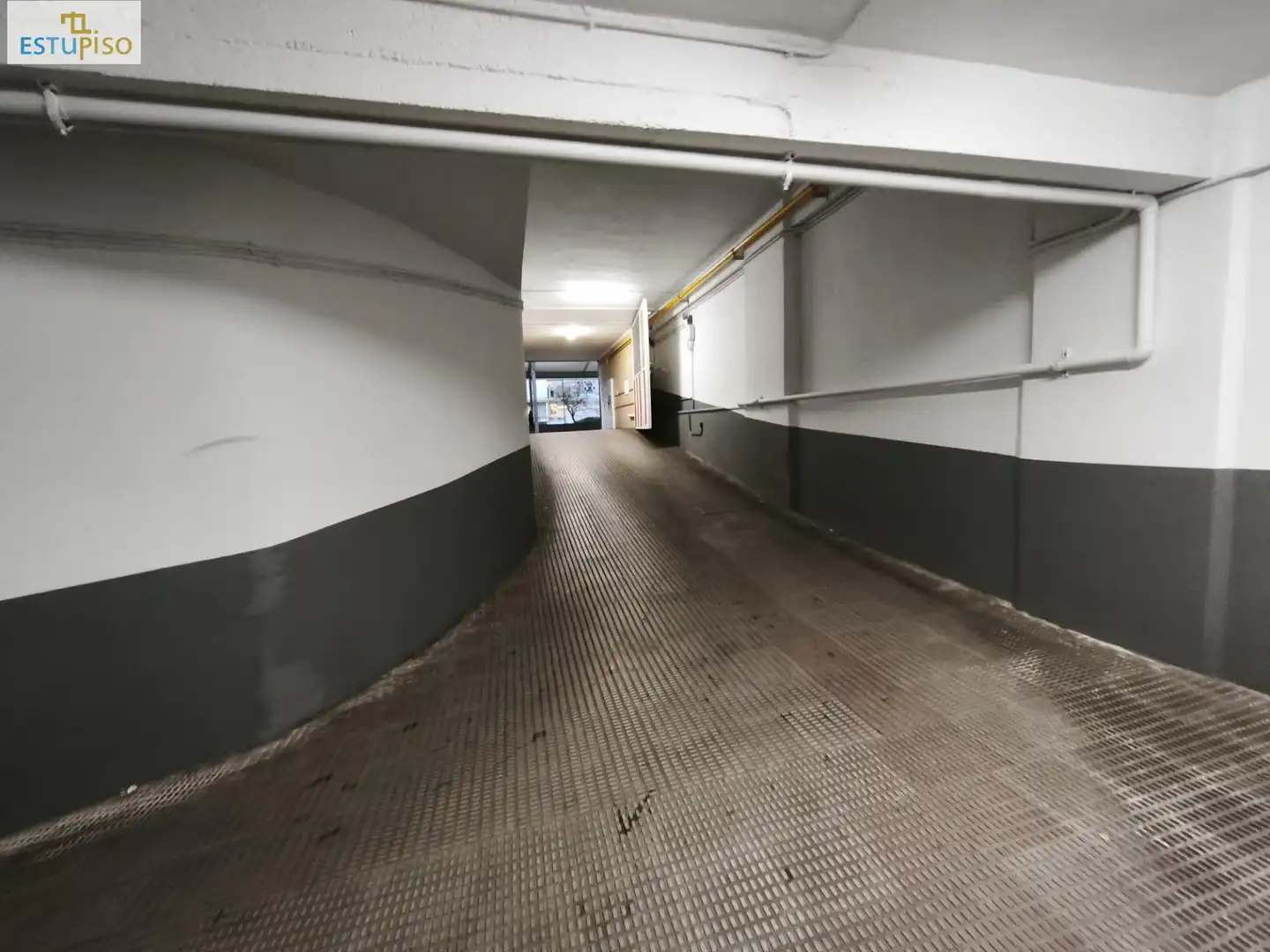 Parkplatz von Garage zum Verkauf in Vitoria - Gasteiz
