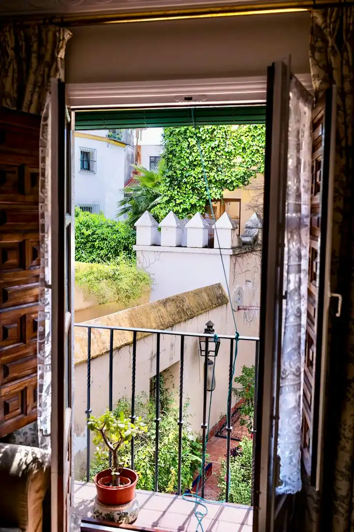 Balcony of Flat for rent in Sevilla  with Air Conditioner, Heating and Furnished
