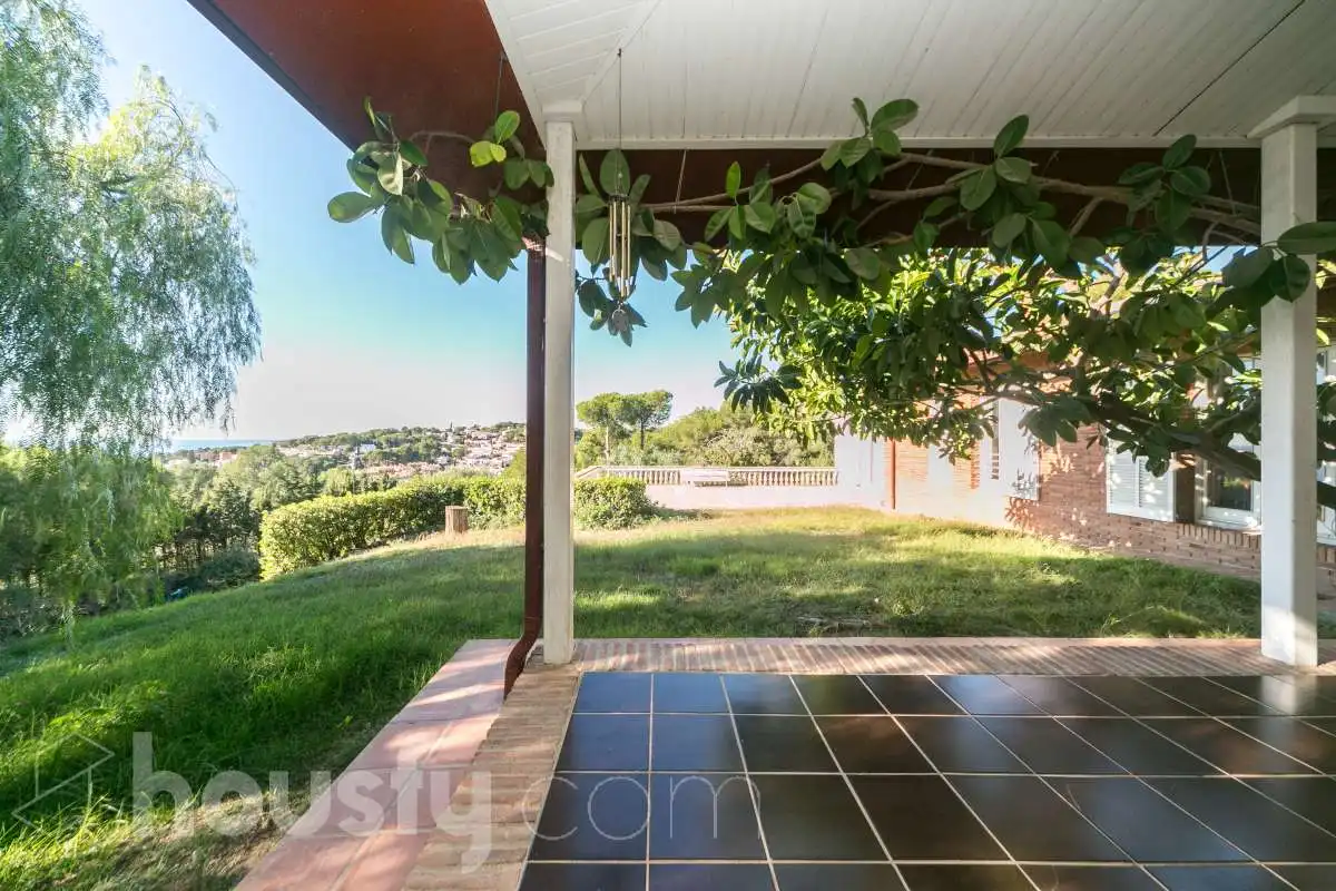Jardí de Casa o xalet en venda en Tarragona amb Calefacció, Jardí privat i Parquet
