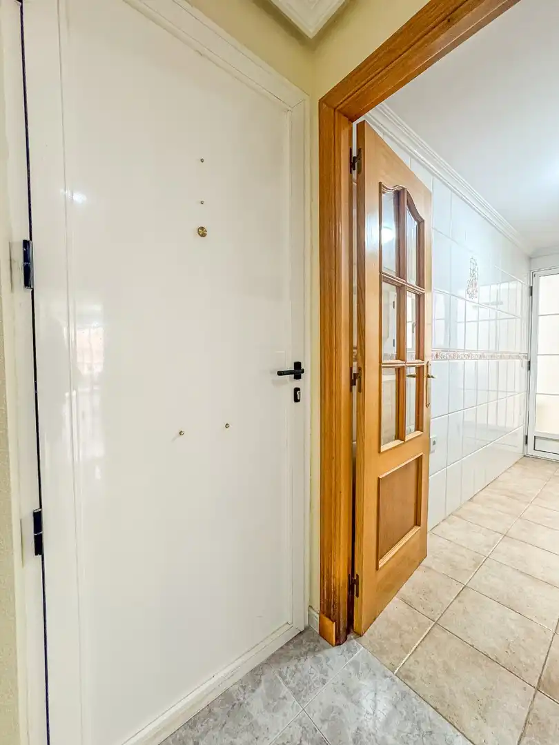 Apartamento de alquiler en Santa Pola con Terraza, Piscina y Amueblado