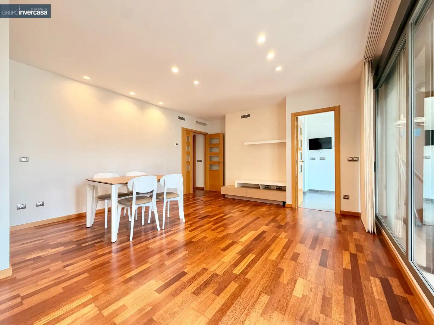 Sala d'estar de Pis de lloguer en Quart de Poblet amb Aire condicionat, Traster i Moblat