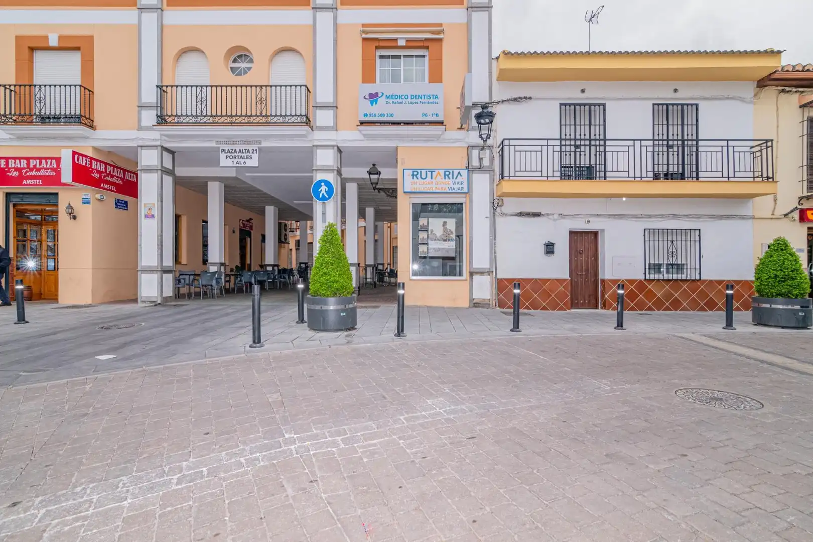 Vista exterior de Local de lloguer en Ogíjares amb Aire condicionat