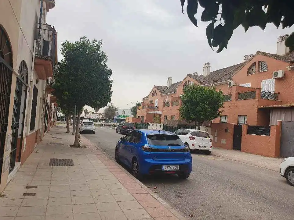 Adosado en venta en CL. ESCOGEDORAS, imagen 2