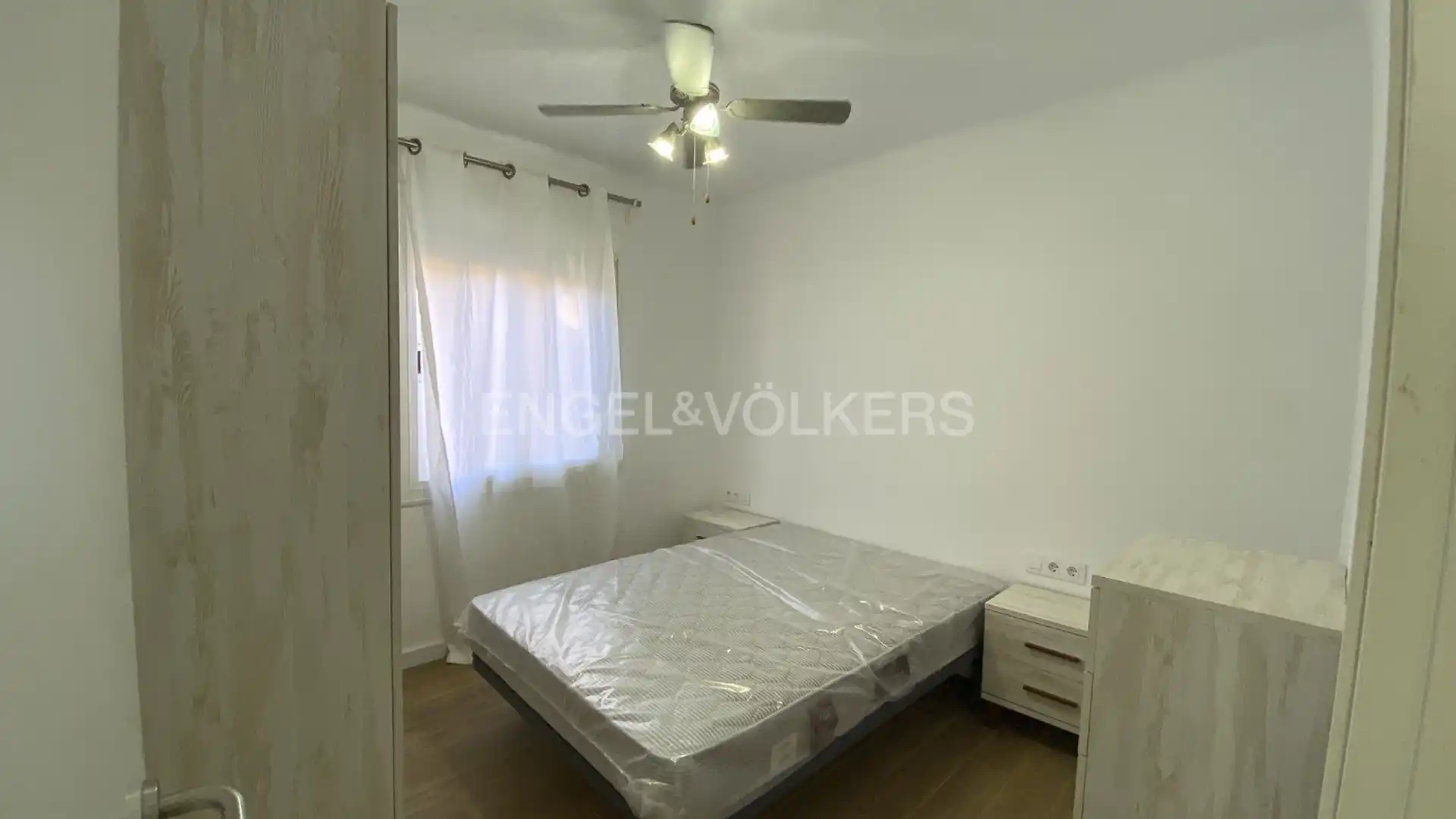 Habitación de Piso en venta en Barcelona con Calefacción y Balcón
